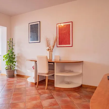 Jaksa-center Of Town Hvar Хвар