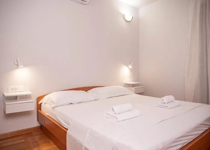 Jaksa-center Of Town Hvar * Hvar Town