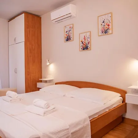 Jaksa-center Of Town Hvar 赫瓦尔