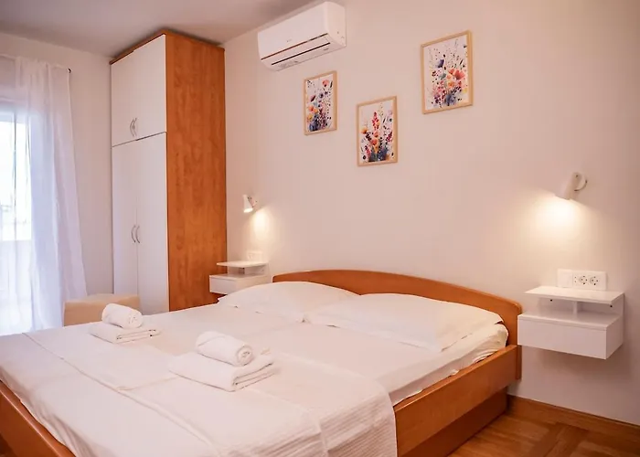 Jaksa-center Of Town Hvar Hvar Town